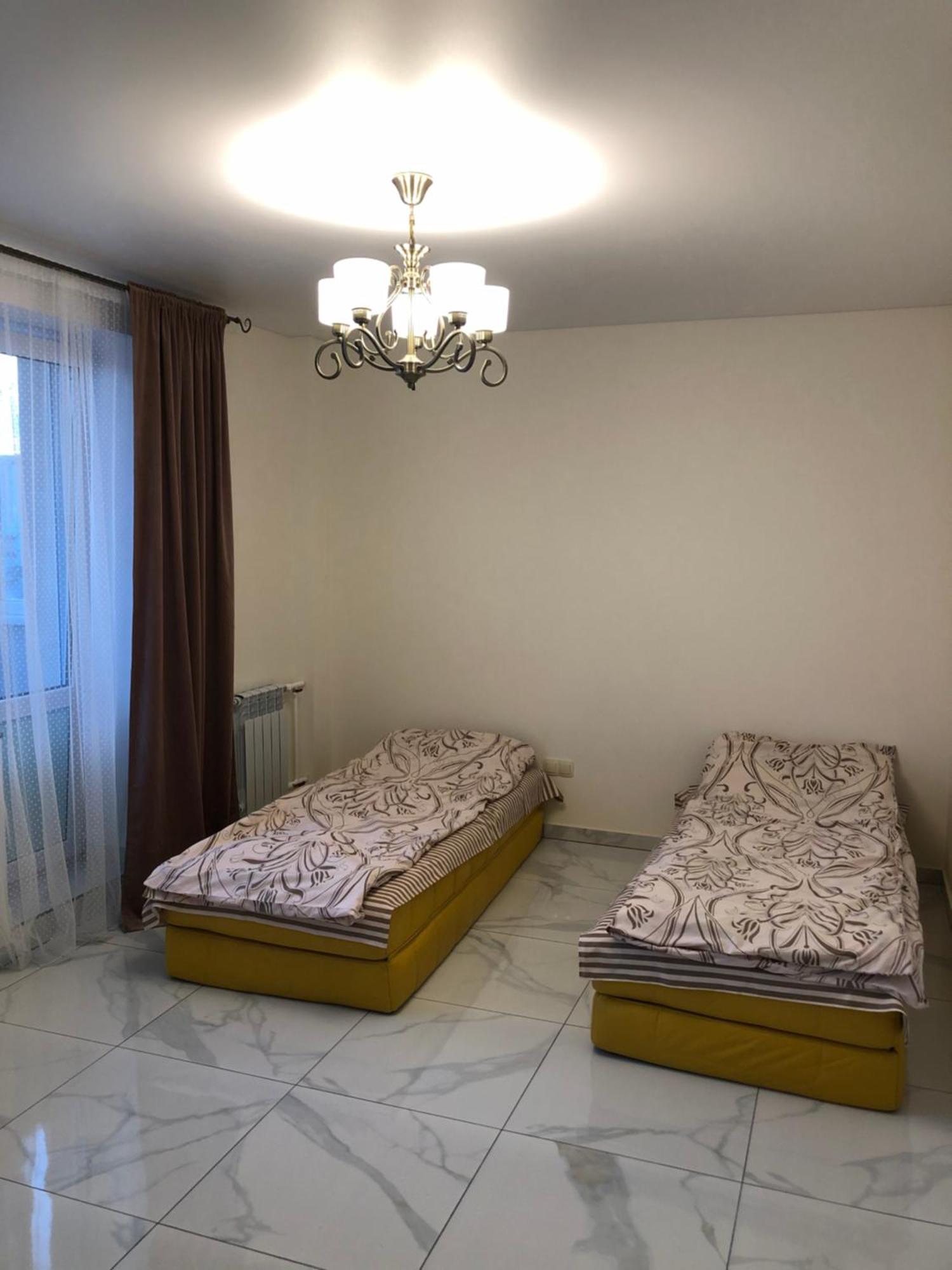 Luxflats Rivne Apartment Ngoại thất bức ảnh