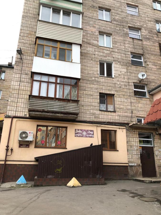 Luxflats Rivne Apartment Ngoại thất bức ảnh